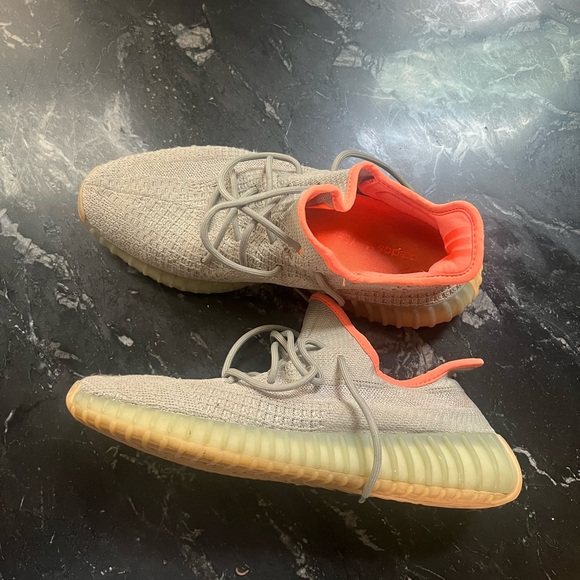 Adidas Yeezy Boost 350 V2. Desert Sage. Size 12. - Picture 3 of 3
